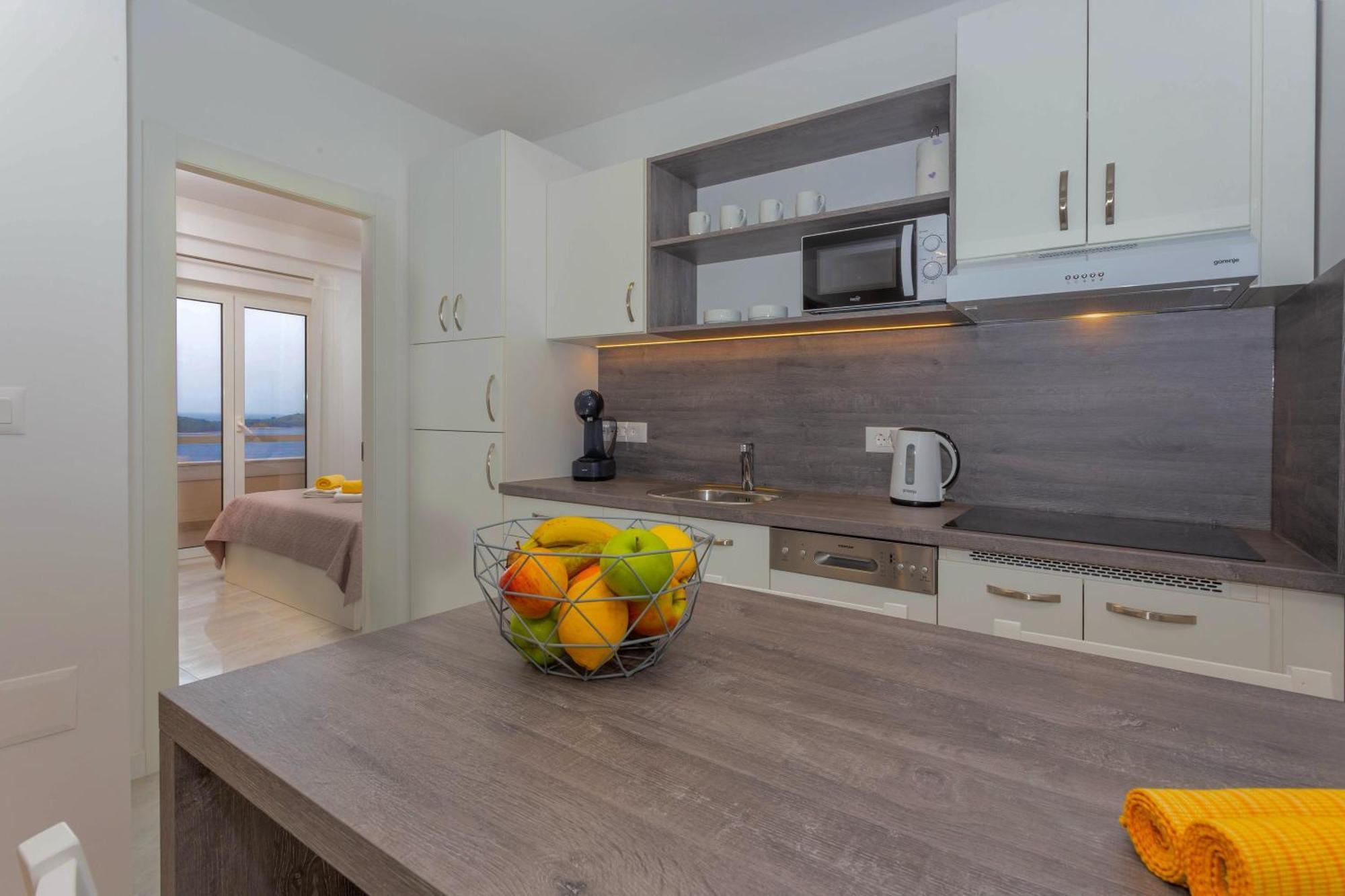 Apartments Tatjana Dominis Hvar Town Bagian luar foto