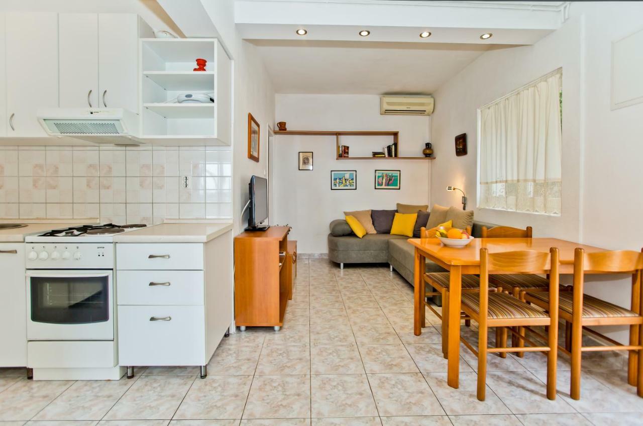 Apartments Tatjana Dominis Hvar Town Bagian luar foto